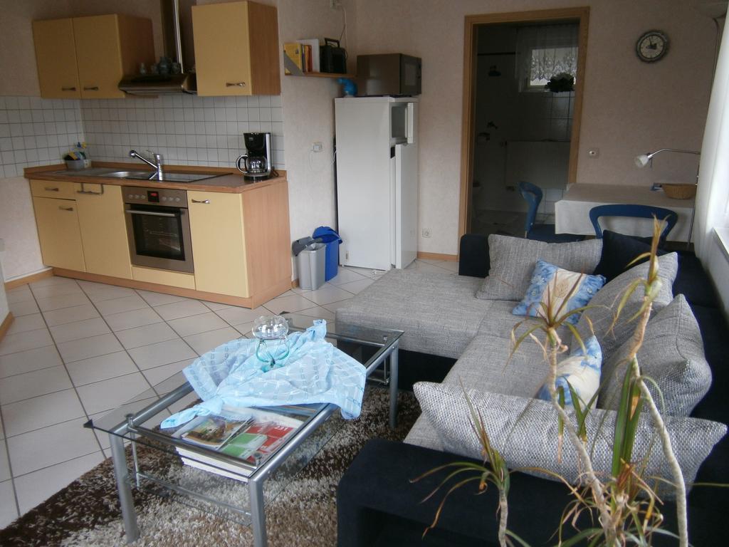 Eifeler Ferienwohnung Nettersheim Zimmer foto